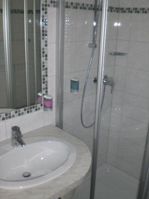 Hotel Der Thomashof Sankt Jakob im Rosental Zimmer foto